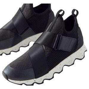 SOREL Kinetic Sneaker Size 10